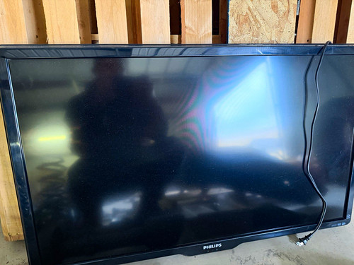 Philips lcd flat screen - philips, tv